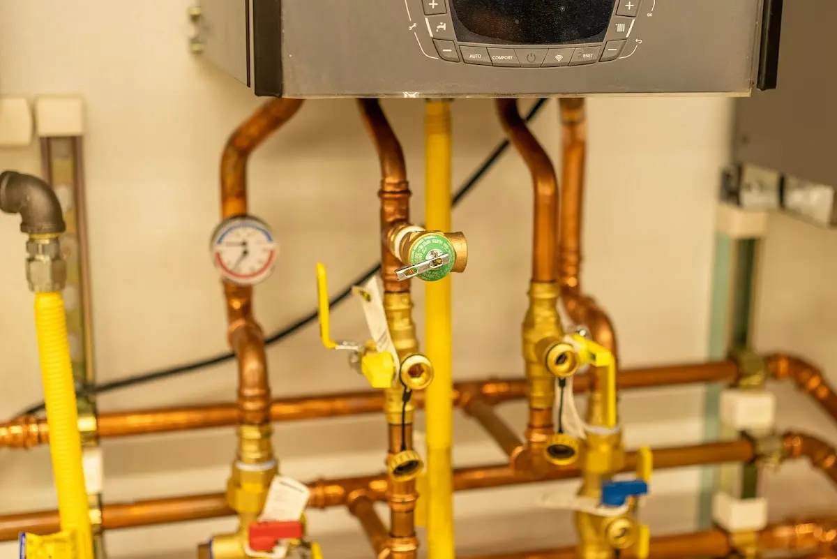 Licensed technician providing Slab Leak Repair for a homeowner in Kennedale